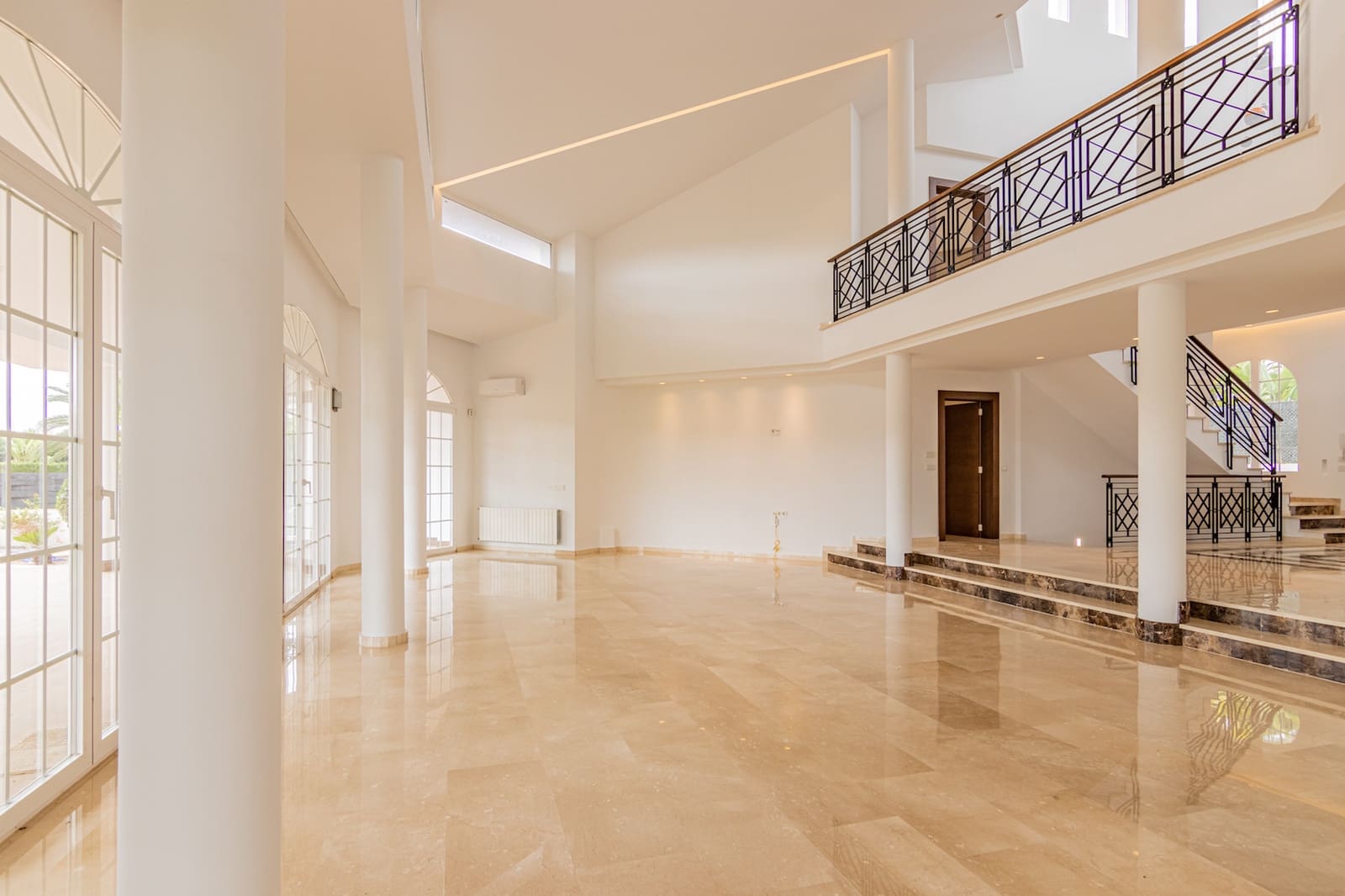 Chalet de 6 habitaciones en Alfaz del Pi / L'Alfàs del Pi en venta con piscina - 1.510.000 € (Ref: 8215139)