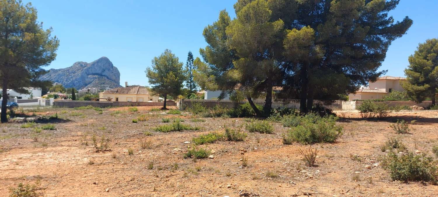 Building Plot for sale in Calpe / Calp - € 300,000 (Ref: 8563196)