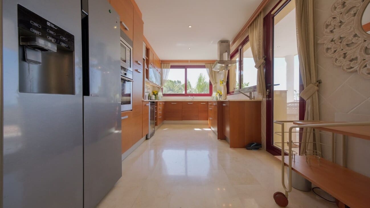 6 soverom Villa til salgs i Callosa d'En Sarria - € 2 400 000 (Ref: 8563232)