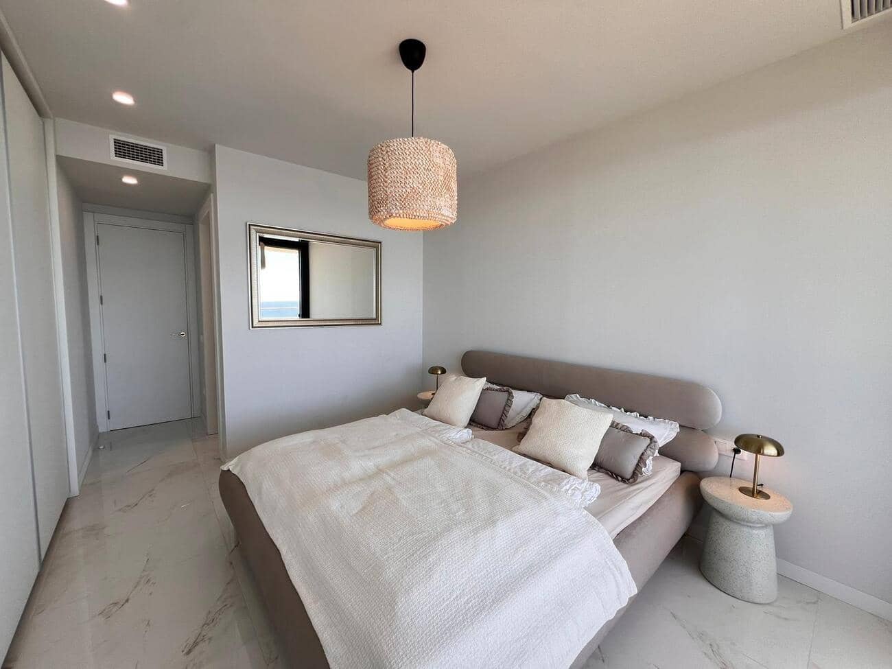 3 bedroom Apartment for sale in Benidorm - € 879,000 (Ref: 8607324)