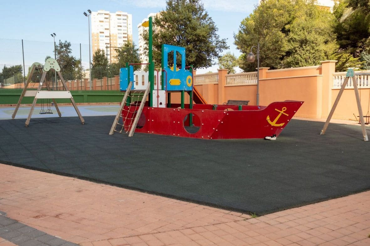 4 sypialnia Apartament na sprzedaż w El Campello - 620 000 € (Ref: 8627834)