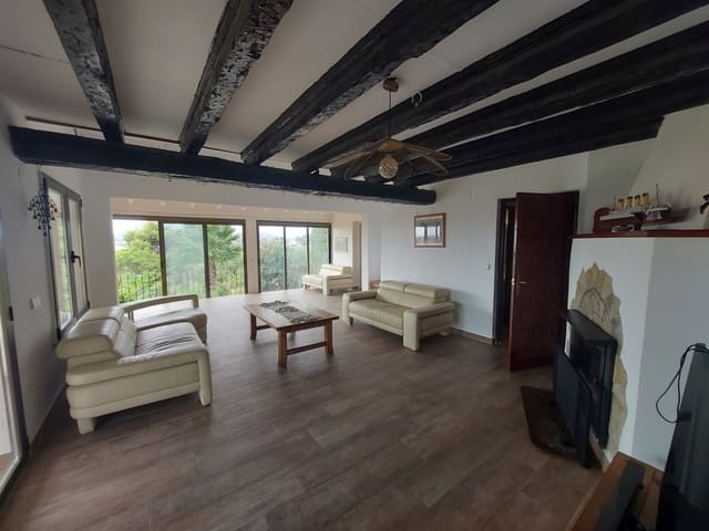 Chalet de 4 habitaciones en Altea en venta - 1.260.000 € (Ref: 8627910)