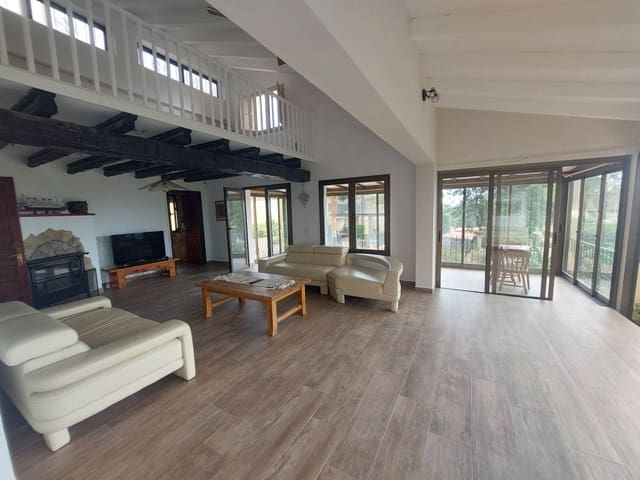 Chalet de 4 habitaciones en Altea en venta - 1.260.000 € (Ref: 8627910)