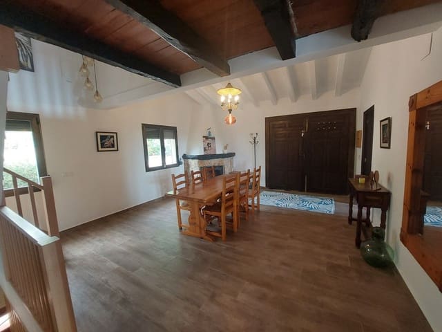 Chalet de 4 habitaciones en Altea en venta - 1.260.000 € (Ref: 8627910)