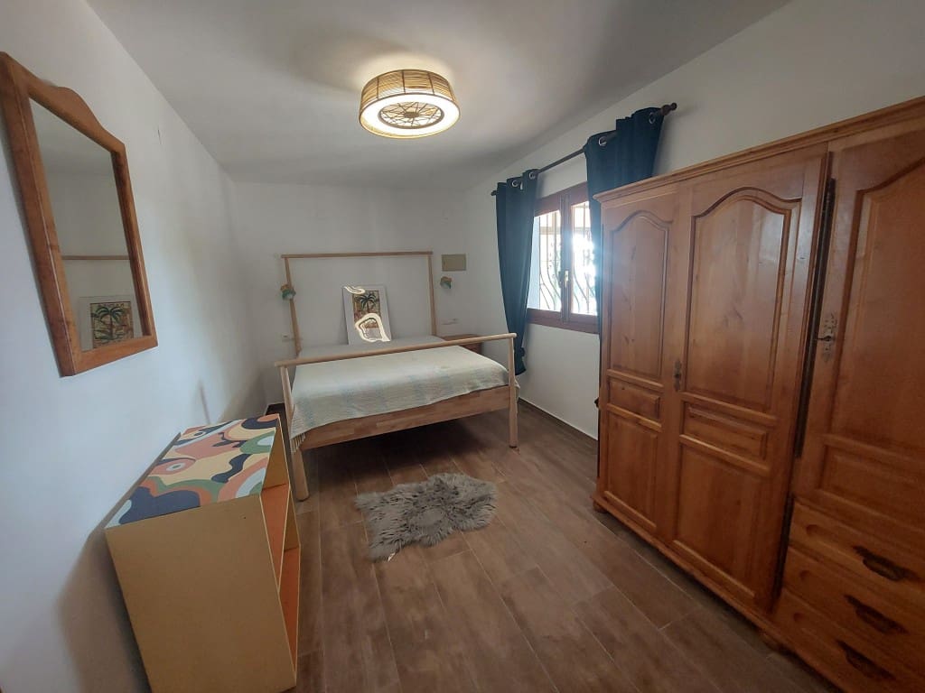 4 bedroom Villa for sale in Altea - € 1,260,000 (Ref: 8627910)