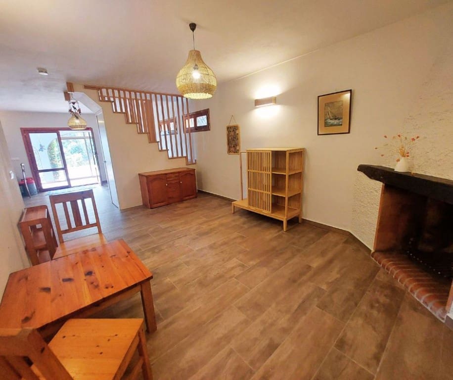 4 bedroom Villa for sale in Altea - € 1,260,000 (Ref: 8627910)