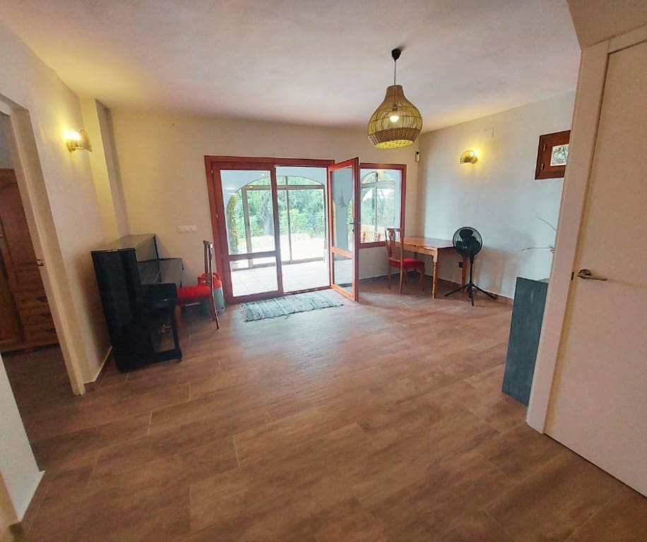 4 bedroom Villa for sale in Altea - € 1,260,000 (Ref: 8627910)