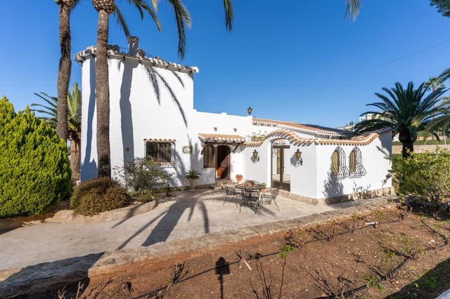 Chalet de 3 habitaciones en Dénia en venta - 750.000 € (Ref: 8661720)