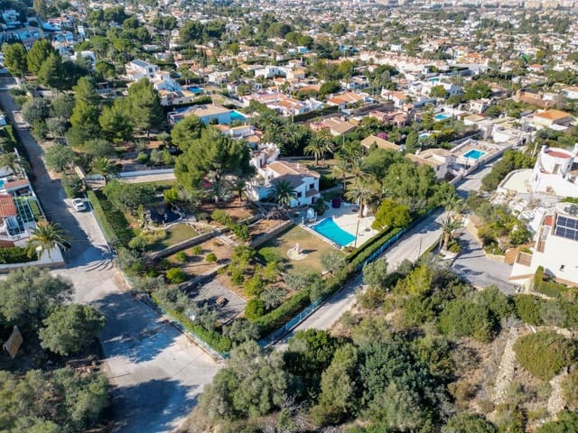 Chalet de 3 habitaciones en Dénia en venta - 750.000 € (Ref: 8661720)