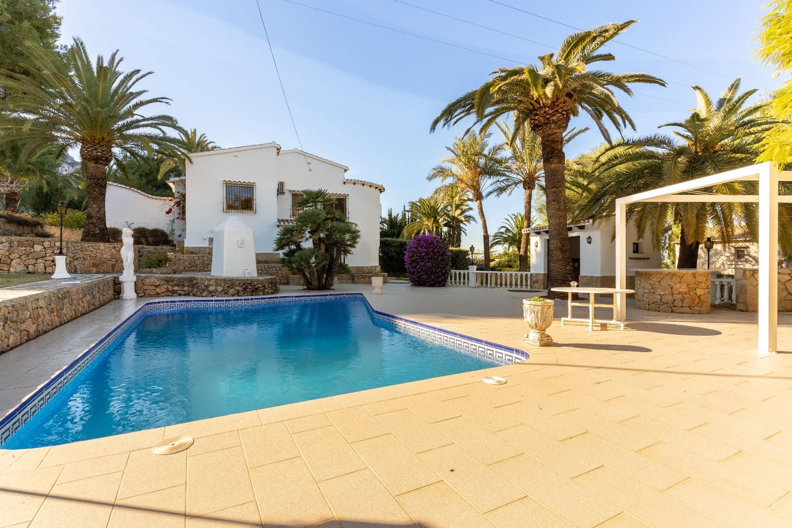 3 bedroom Villa for sale in Denia - € 750,000 (Ref: 8661720)
