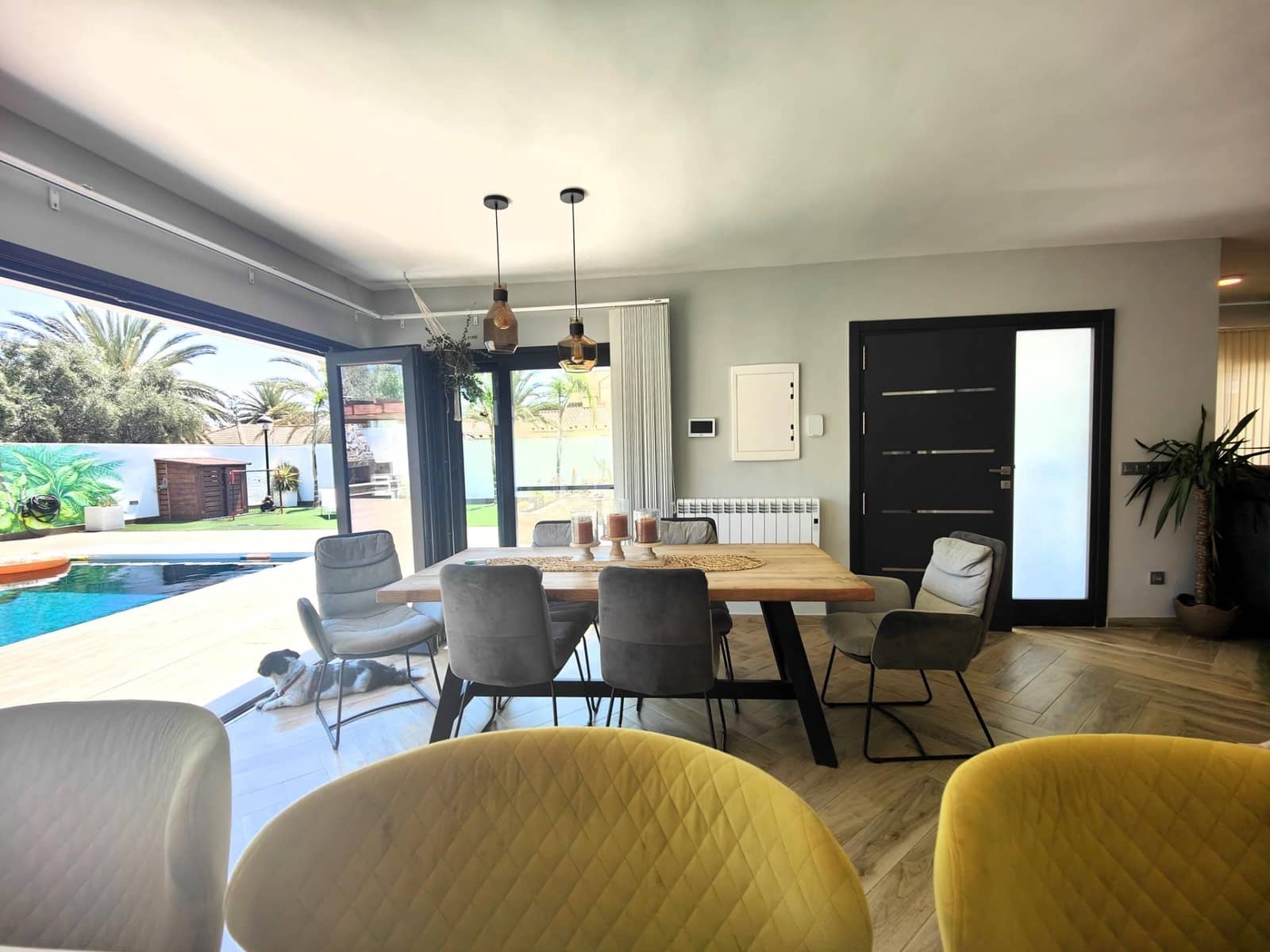 5 bedroom Villa for sale in Orihuela Costa with pool - € 1,559,900 (Ref: 8661776)