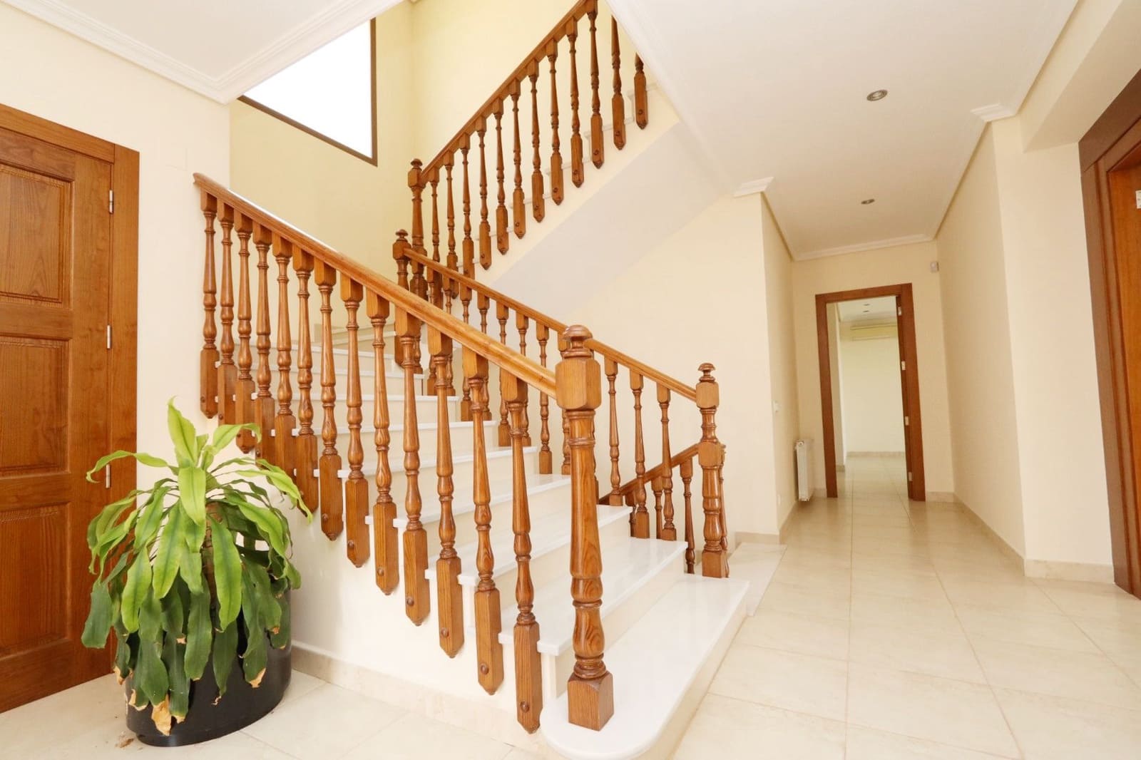 5 bedroom Villa for sale in Altea with garage - € 2,000,000 (Ref: 8681727)