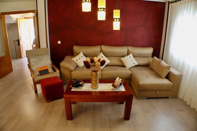 4 sypialnia Willa na sprzedaż w La Nucia z basenem garażem - 525 000 € (Ref: 8766026)