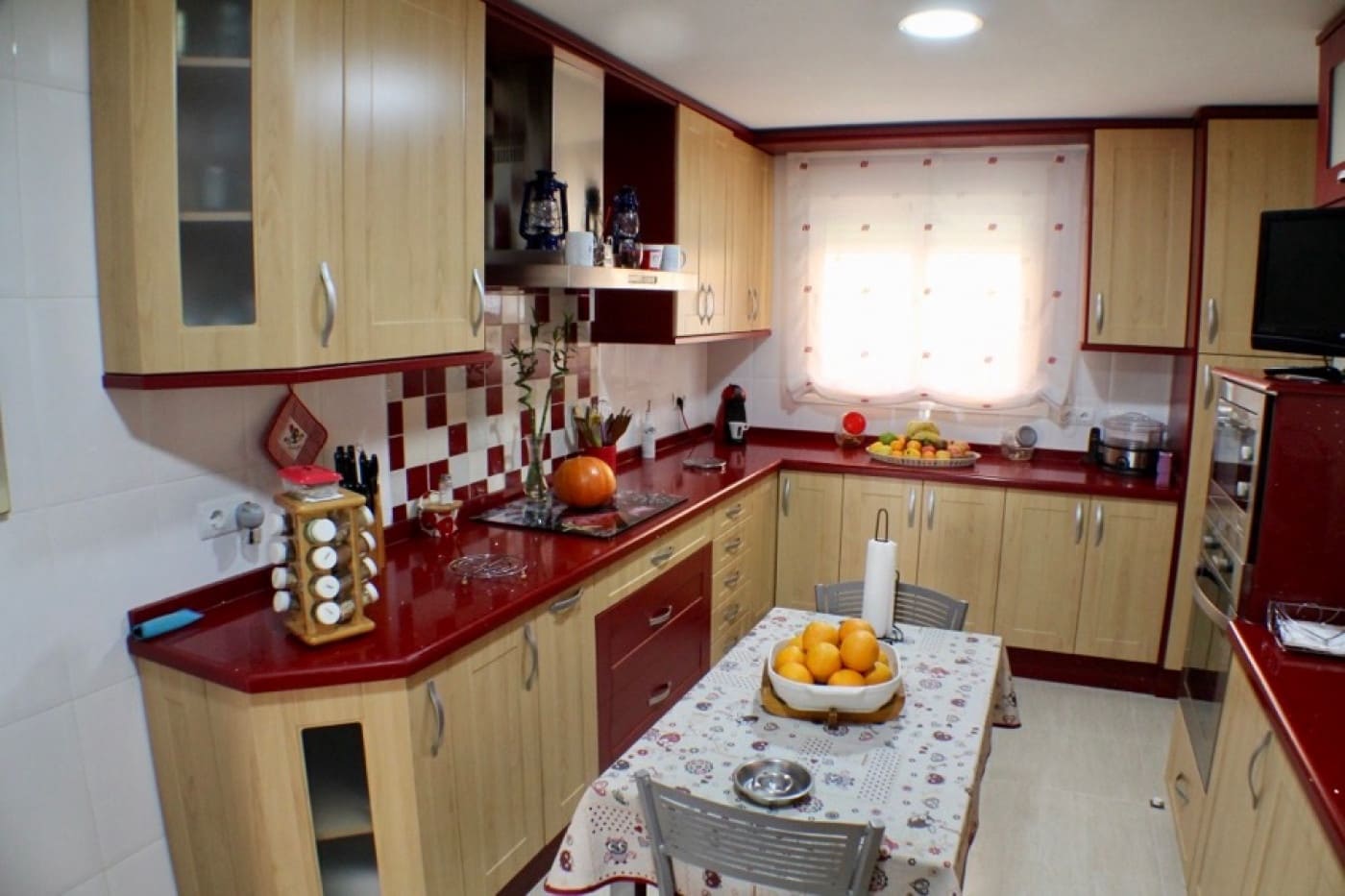 4 sypialnia Willa na sprzedaż w La Nucia z basenem garażem - 525 000 € (Ref: 8766026)