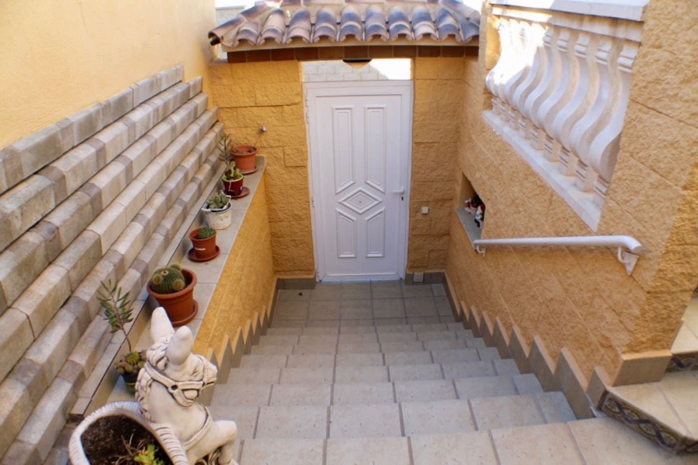 4 sypialnia Willa na sprzedaż w La Nucia z basenem garażem - 525 000 € (Ref: 8766026)