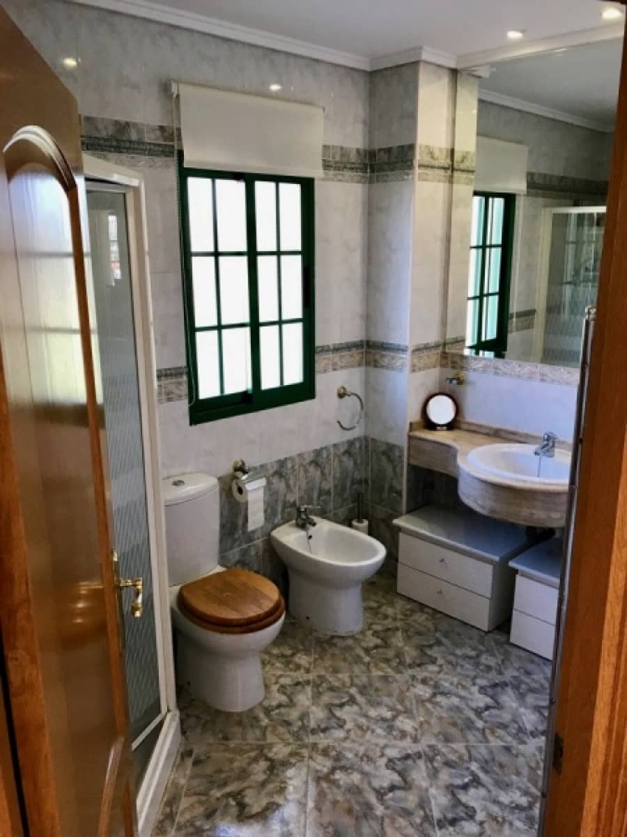 6 bedroom Villa for sale in Benidorm with pool garage - € 1,150,000 (Ref: 8766027)