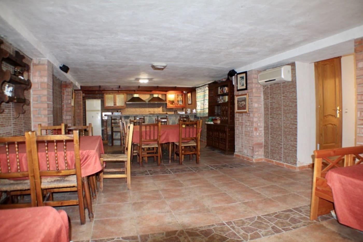 6 bedroom Villa for sale in Benidorm with pool garage - € 1,150,000 (Ref: 8766027)