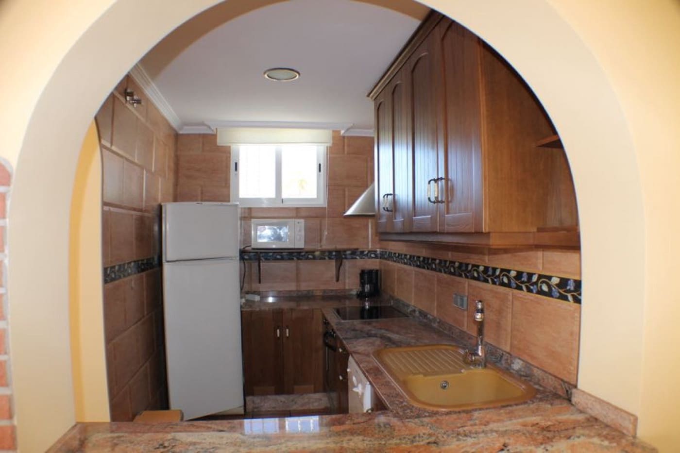 6 bedroom Villa for sale in Alfaz del Pi / L'Alfas del Pi with pool garage - € 810,000 (Ref: 8766030)