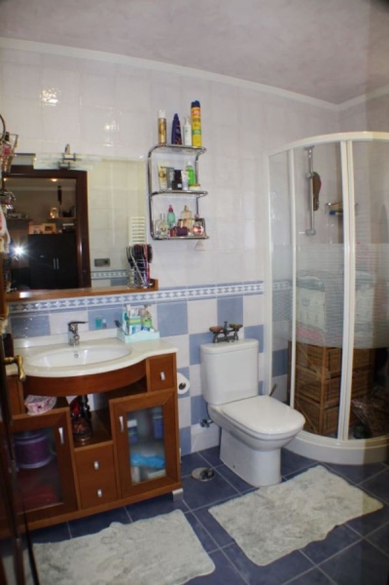 6 bedroom Villa for sale in Alfaz del Pi / L'Alfas del Pi with pool garage - € 810,000 (Ref: 8766030)