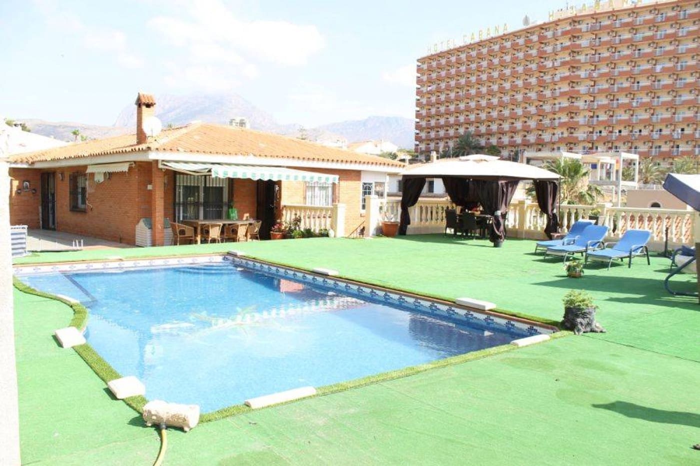 9 bedroom Villa for sale in Benidorm with pool garage - € 1,790,000 (Ref: 8766032)