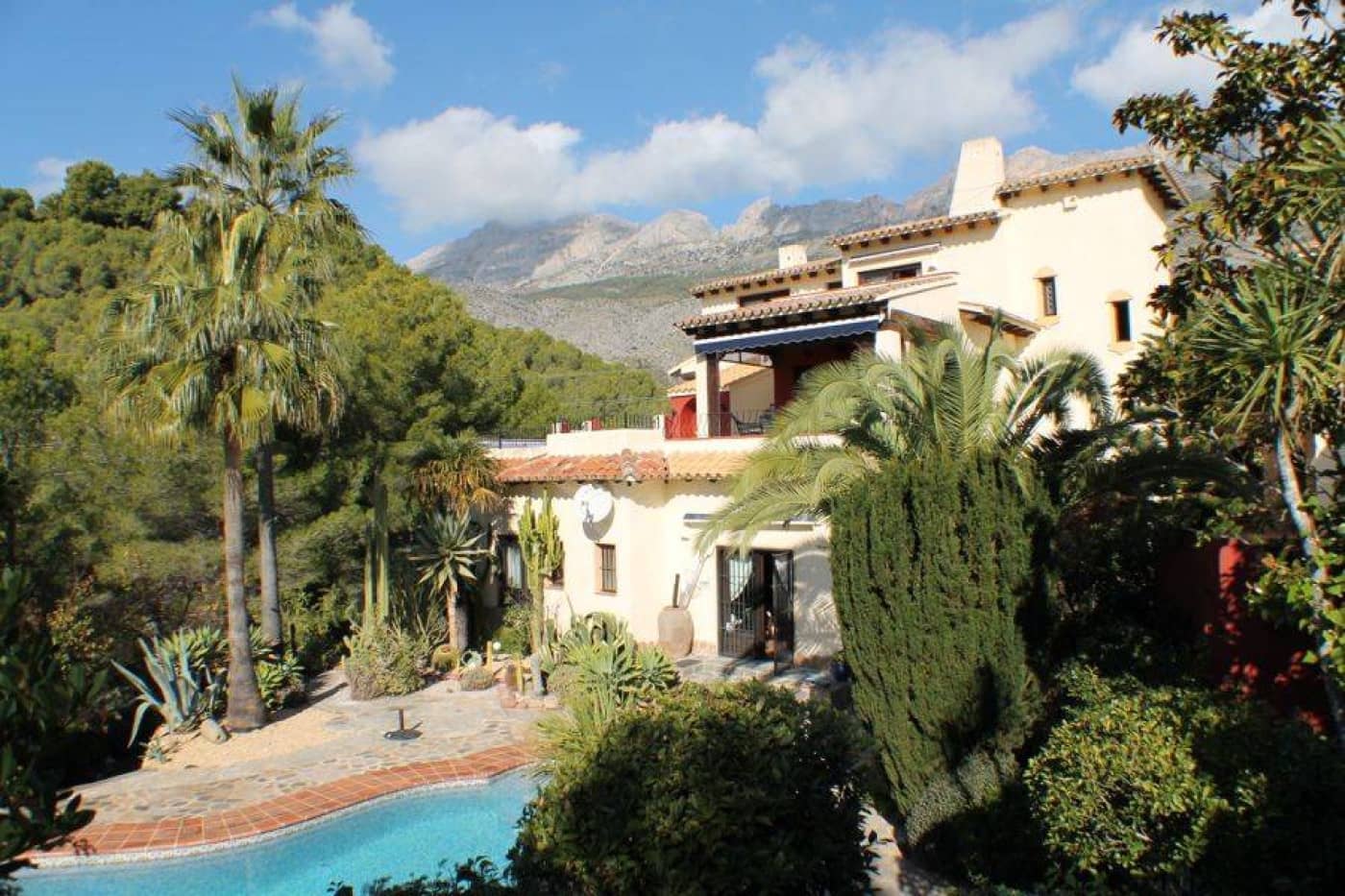 8 soverom Villa til salgs i Altea la Vella med svømmebasseng garasje - € 1 470 000 (Ref: 8766033)