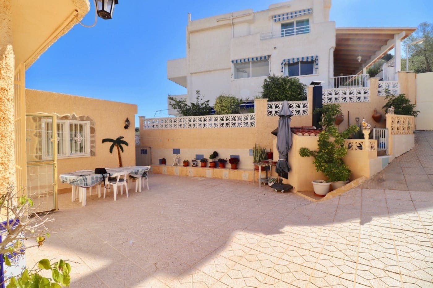 7 soverom Villa til salgs i Benidorm med svømmebasseng garasje - € 1 870 000 (Ref: 8766040)