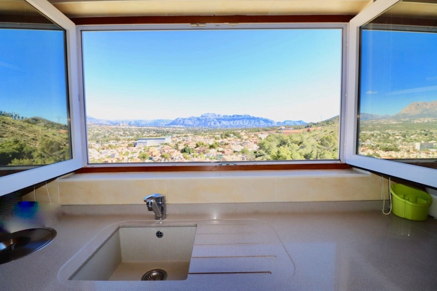 7 soverom Villa til salgs i Benidorm med svømmebasseng garasje - € 1 870 000 (Ref: 8766040)