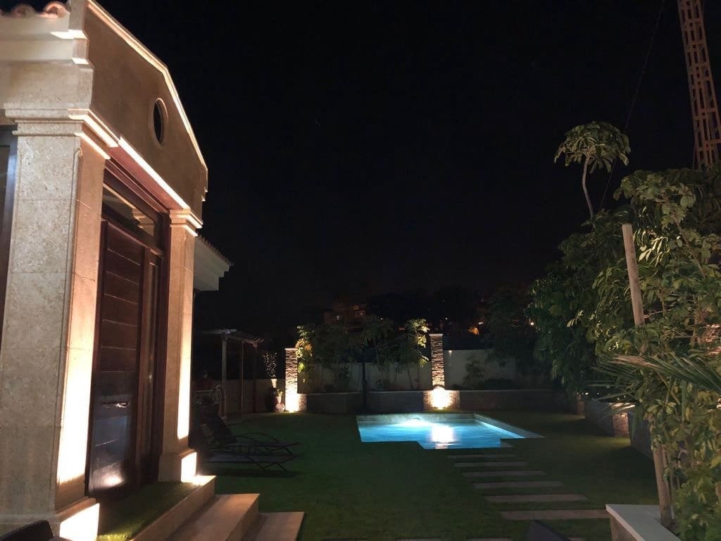 5 sypialnia Willa na sprzedaż w La Nucia z basenem garażem - 1 300 000 € (Ref: 8766044)