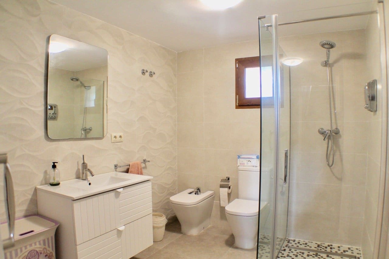 5 sypialnia Willa na sprzedaż w La Nucia z basenem garażem - 1 300 000 € (Ref: 8766044)