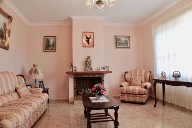 Chalet de 3 habitaciones en La Nucia en venta con garaje - 575.000 € (Ref: 8766046)