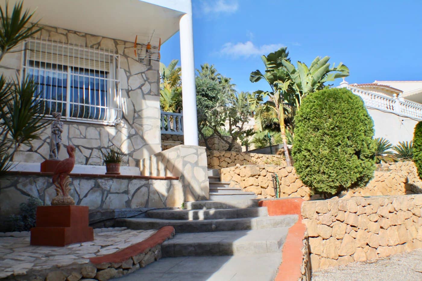 Chalet de 3 habitaciones en La Nucia en venta con garaje - 575.000 € (Ref: 8766046)