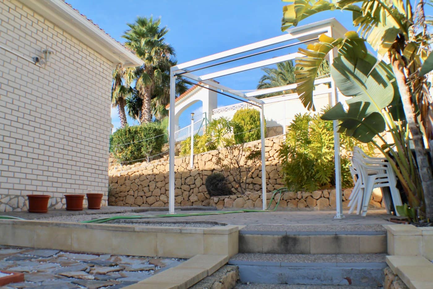 Chalet de 3 habitaciones en La Nucia en venta con garaje - 575.000 € (Ref: 8766046)