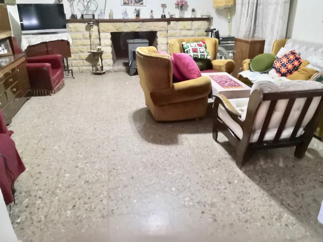 4 bedroom Villa for sale in La Nucia with garage - € 418,000 (Ref: 8766048)