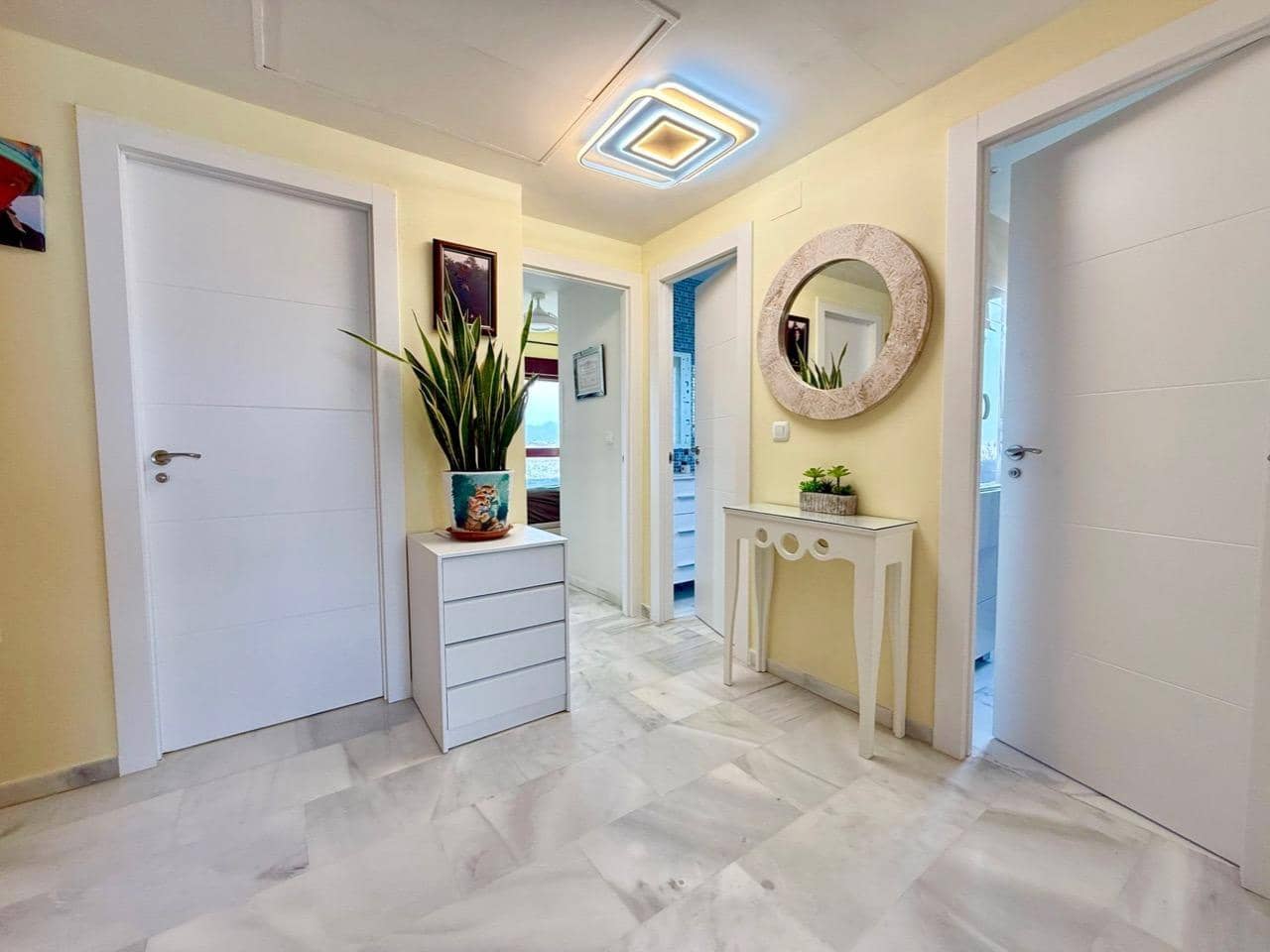 2 Zimmer Apartment zu verkaufen in Benidorm mit Garage - 420.000 € (Ref: 8766056)