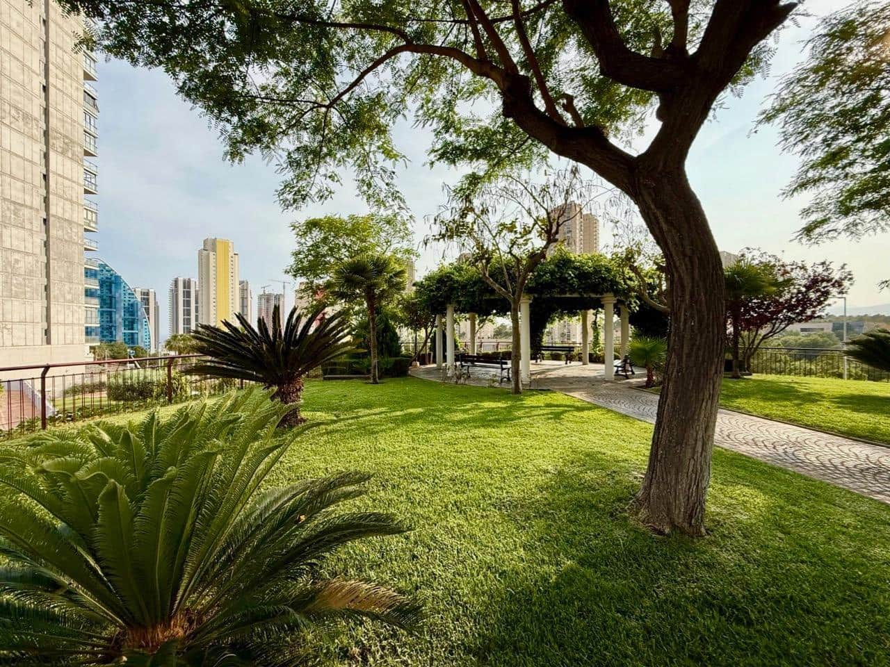 2 Zimmer Apartment zu verkaufen in Benidorm mit Garage - 420.000 € (Ref: 8766056)