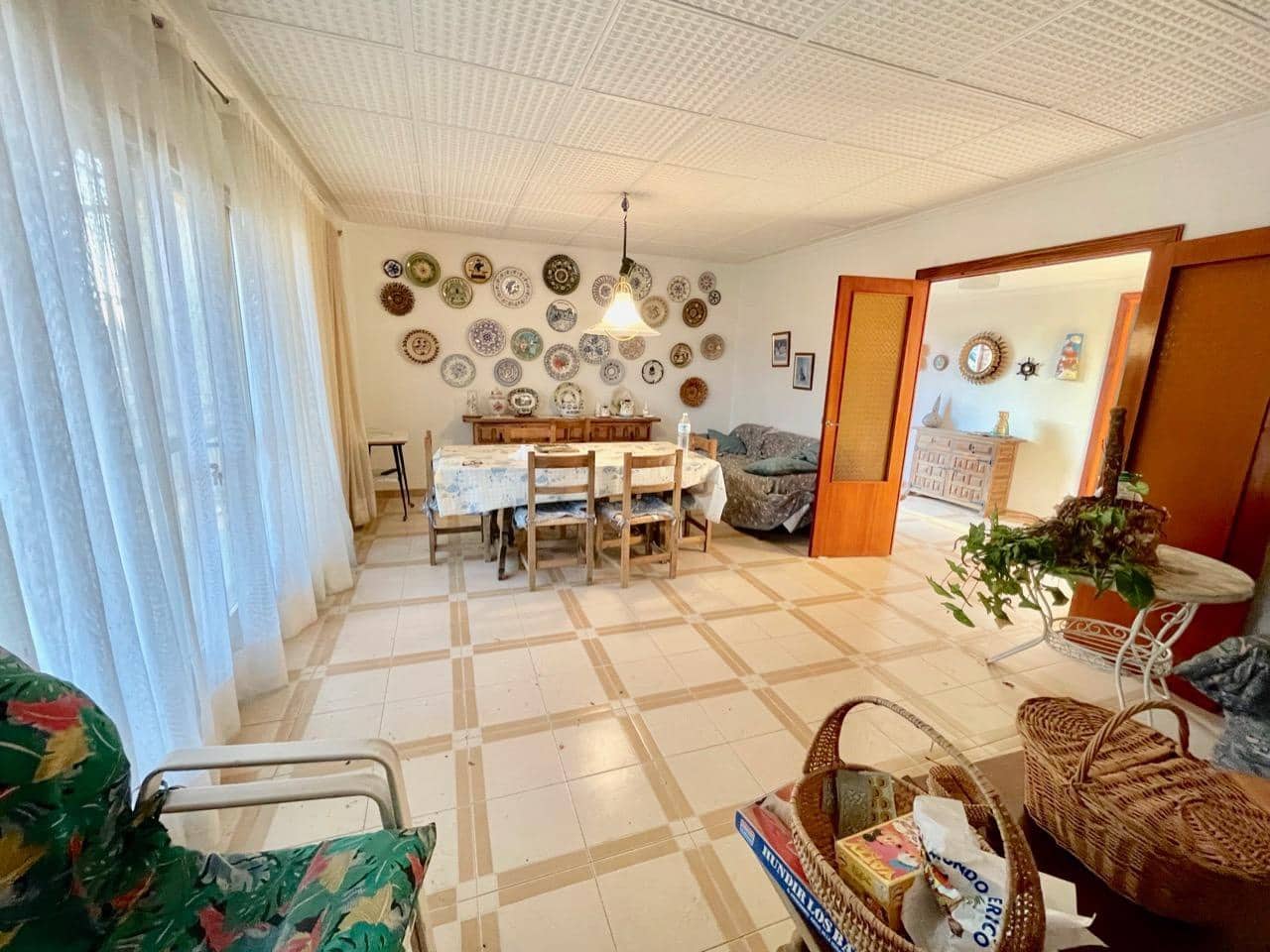 6 slaapkamer Villa te koop in Benidorm met garage - € 385.000 (Ref: 8766060)