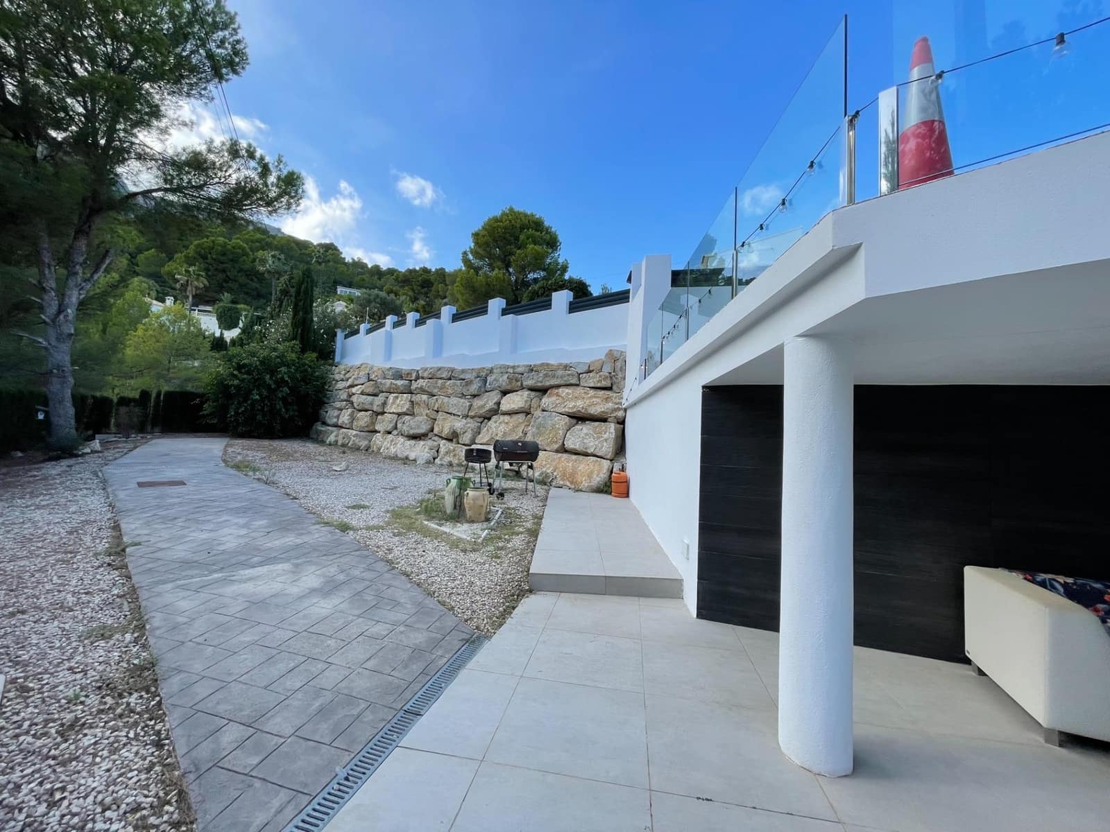 4 Zimmer Villa zu verkaufen in Calpe / Calp mit Pool Garage - 865.000 € (Ref: 8766061)