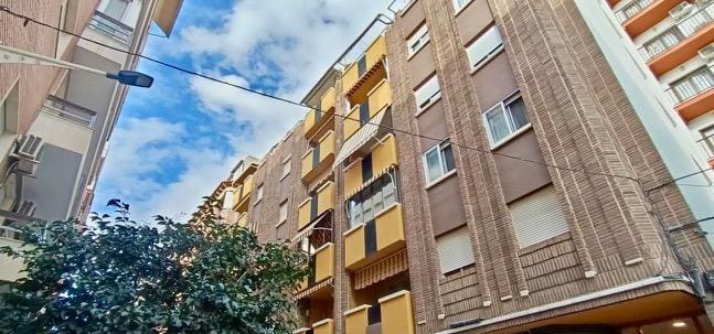 3 sypialnia Apartament na sprzedaż w Benidorm - 205 000 € (Ref: 8796372)