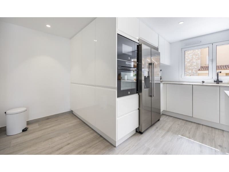 Chalet de 4 habitaciones en Alfaz del Pi / L'Alfàs del Pi en venta - 1.195.000 € (Ref: 8922741)