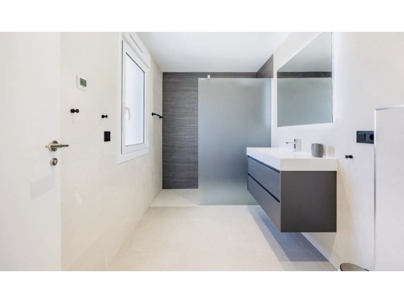 Chalet de 4 habitaciones en Alfaz del Pi / L'Alfàs del Pi en venta - 1.195.000 € (Ref: 8922741)