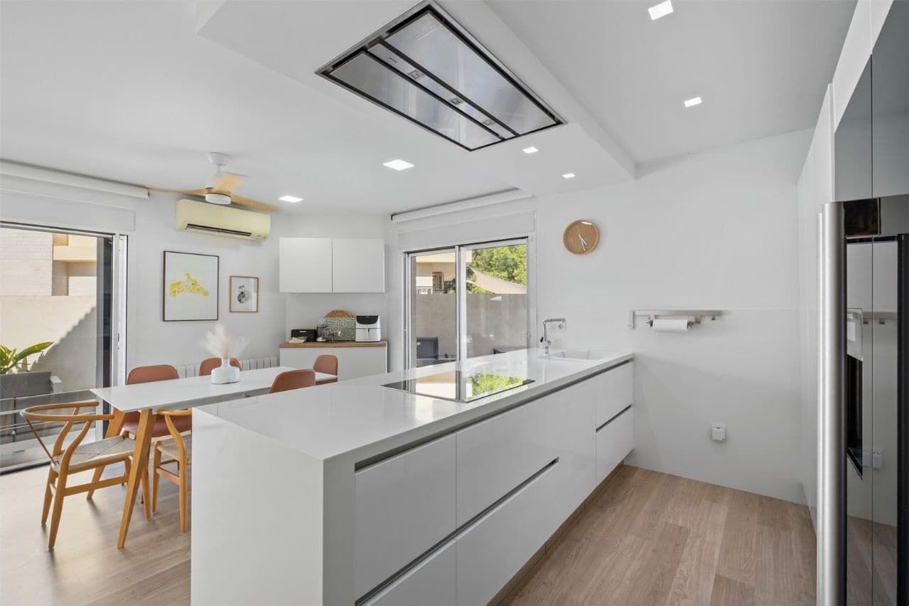 4 Zimmer Villa zu verkaufen in Alfaz del Pi / L'Alfas del Pi - 598.000 € (Ref: 8922758)