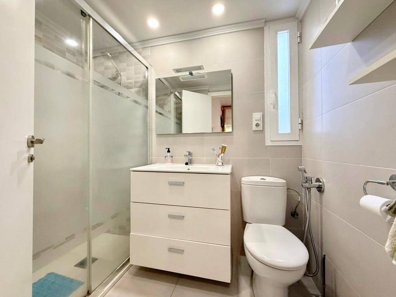 3 bedroom Apartment for sale in Benidorm with garage - € 450,000 (Ref: 8922769)