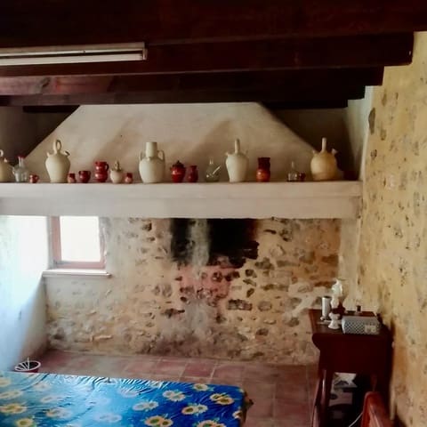 5 bedroom Finca/Country House for sale in Benimantell with garage - € 249,000 (Ref: 8922786)