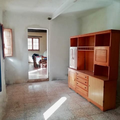 5 bedroom Finca/Country House for sale in Benimantell with garage - € 249,000 (Ref: 8922786)