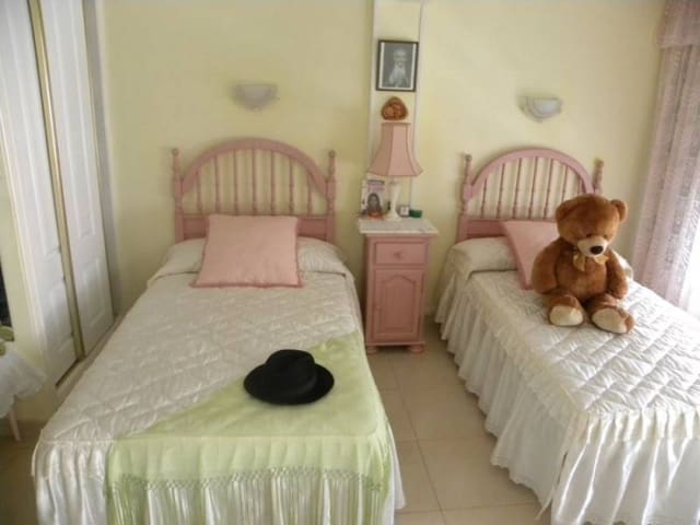 Apartamento de 2 habitaciones en Rincón de Loix, Benidorm en venta con garaje - 249.000 € (Ref: 8922795)