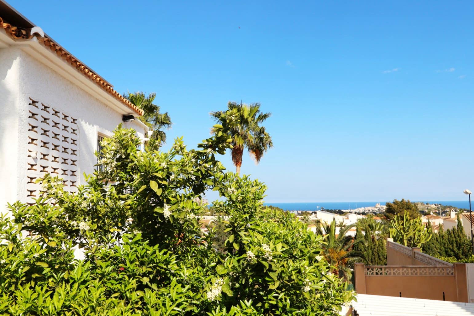 5 slaapkamer Villa te koop in La Nucia met garage - € 795.000 (Ref: 8922803)