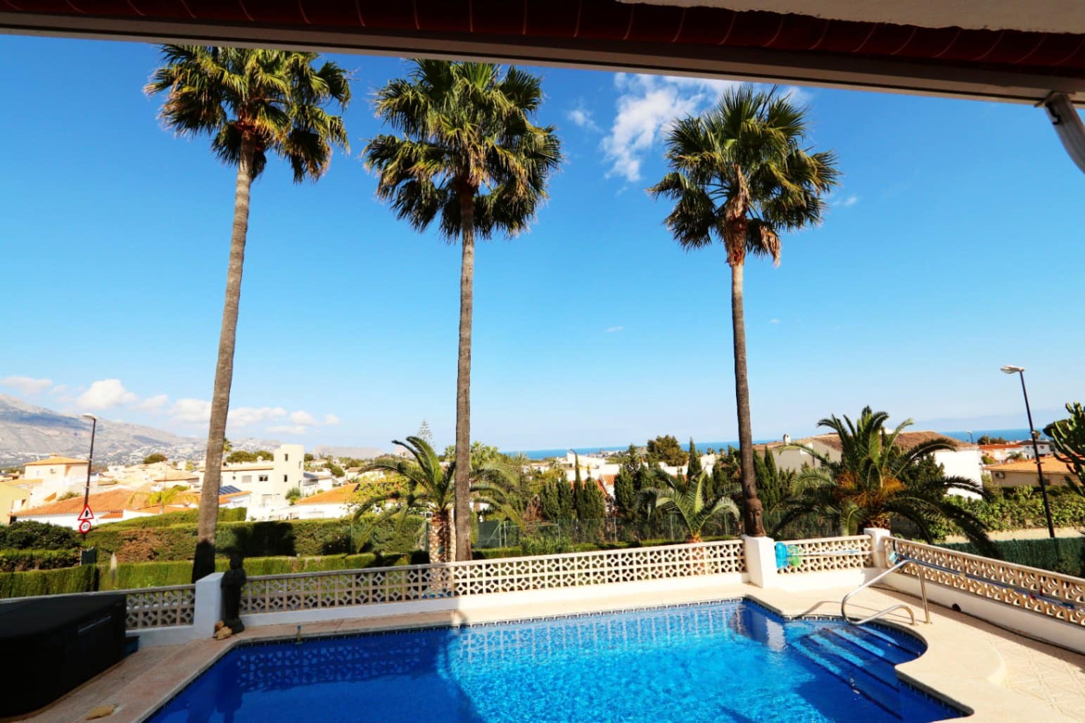 5 slaapkamer Villa te koop in La Nucia met garage - € 795.000 (Ref: 8922803)