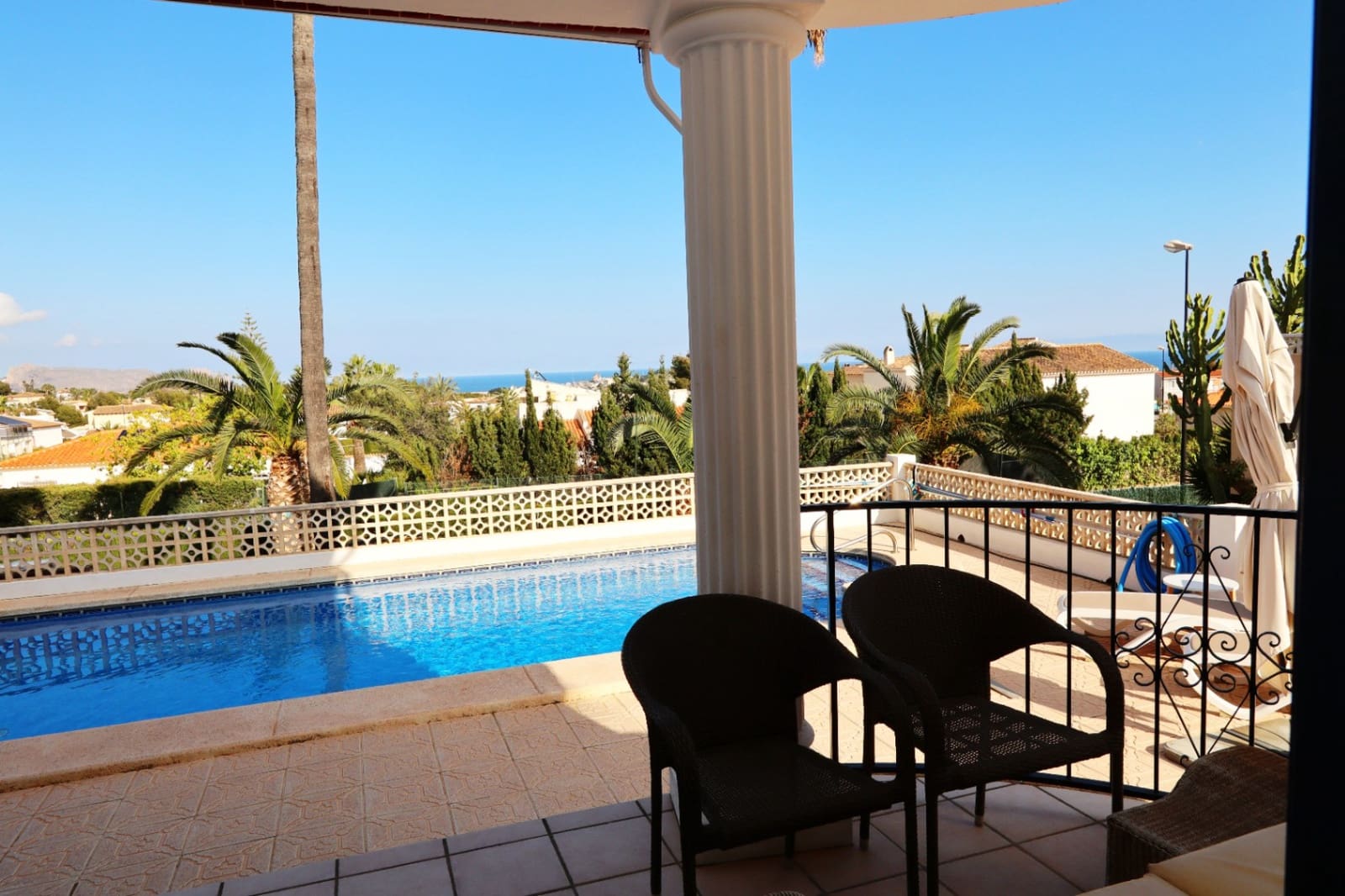 5 slaapkamer Villa te koop in La Nucia met garage - € 795.000 (Ref: 8922803)