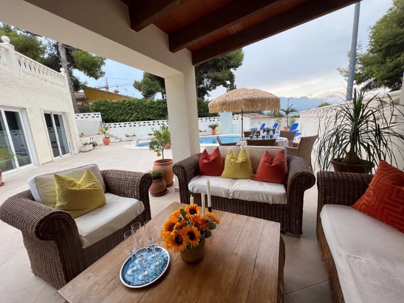 4 Zimmer Villa zu verkaufen in Alfaz del Pi / L'Alfas del Pi - 795.000 € (Ref: 8922968)