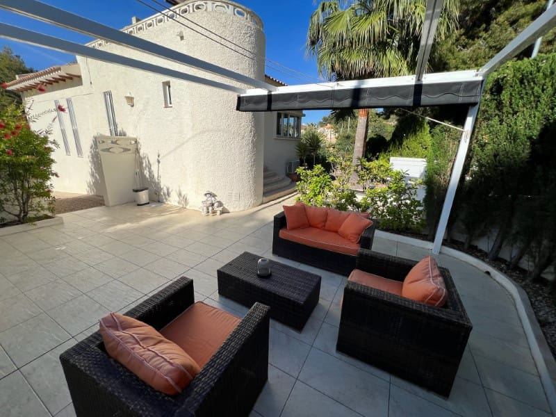 4 Zimmer Villa zu verkaufen in Alfaz del Pi / L'Alfas del Pi - 795.000 € (Ref: 8922968)